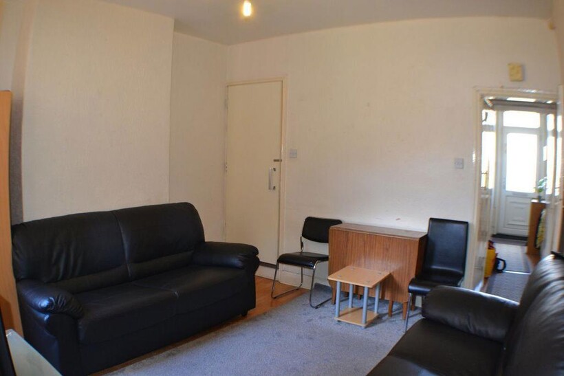 7 Arley Road, B29 7BQ 4 bed house to rent - £1,647 pcm (£380 pw)