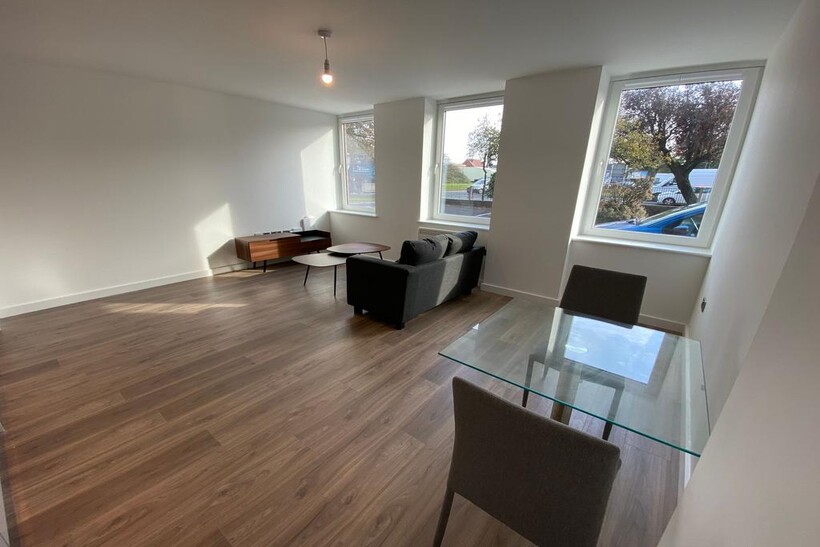 Eastern Avenue, Gloucester GL4 1 bed flat to rent - £960 pcm (£222 pw)