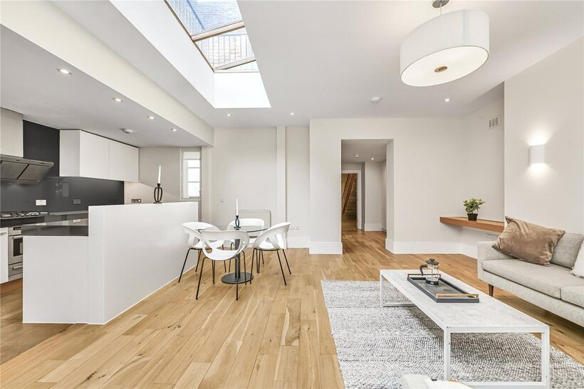 Reception / Kitchen