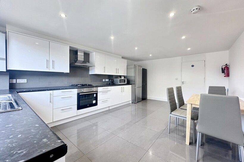 Barchester Close, Uxbridge, UB8 1 bed house to rent - £955 pcm (£220 pw)