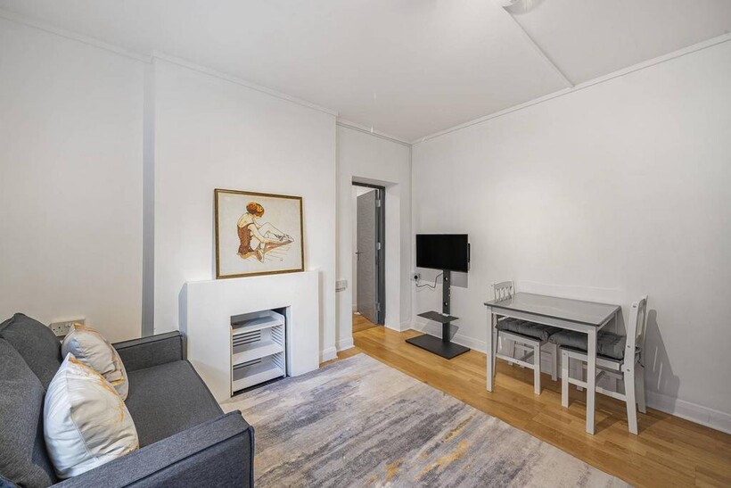 Regency Street, Westminster, London... 1 bed flat to rent - £2,950 pcm (£681 pw)