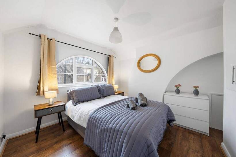 Agincourt Road, Hampstead, London, NW3 4 bed house to rent - £11,267 pcm (£2,600 pw)