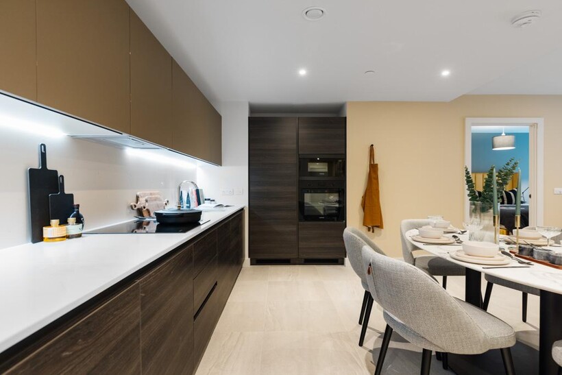 at The McEwan, Flat 26, 5, Drysdale... 3 bed flat to rent - £3,665 pcm (£846 pw)