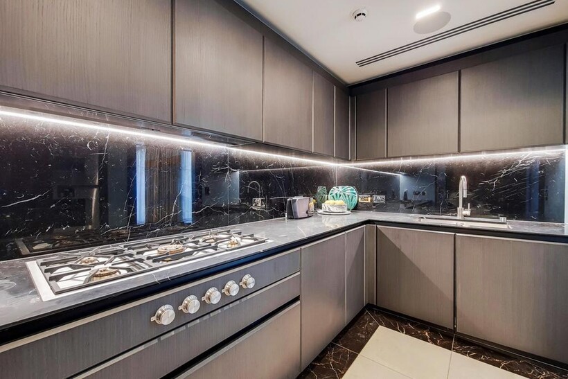 Ashburton Place, London, W1J 8 2 bed apartment to rent - £25,133 pcm (£5,800 pw)