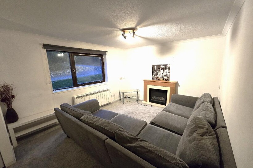 Mill Court, Woodside, Aberdeen, AB24 1 bed flat to rent - £535 pcm (£123 pw)