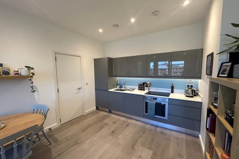 Ladymead, Guildford GU1 1 bed apartment to rent - £1,495 pcm (£345 pw)