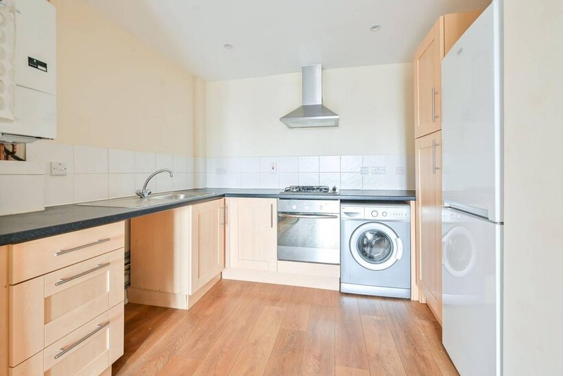 Old Kent Road, Peckham, London, SE15 1 bed flat to rent - £2,200 pcm (£508 pw)