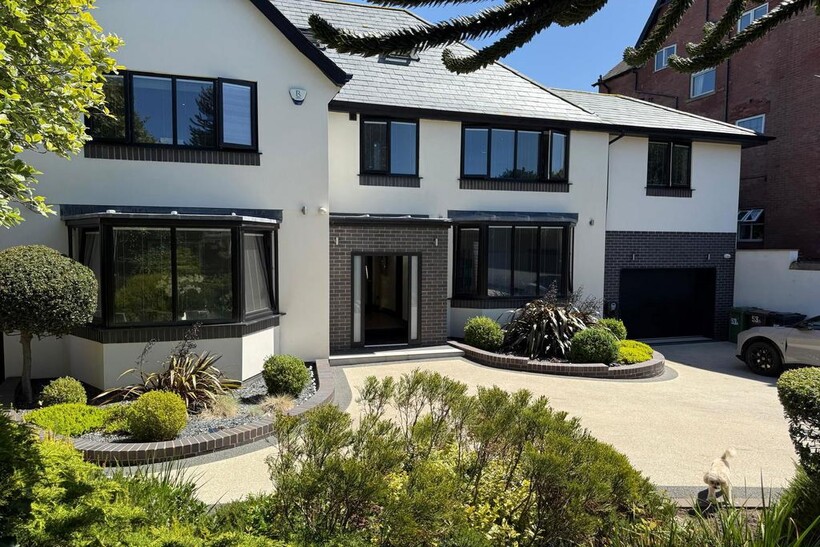 Lulworth Road, Southport PR8 5 bed detached house to rent - £216,667 pcm (£50,000 pw)