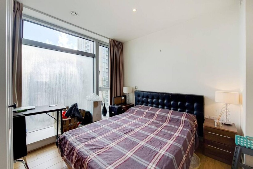 Pan Peninsula, Canary Wharf, London, E14 2 bed flat to rent - £3,679 pcm (£849 pw)