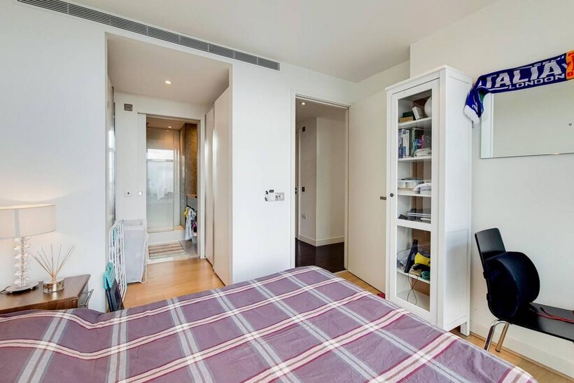 Pan Peninsula, Canary Wharf, London, E14 2 bed flat to rent - £3,679 pcm (£849 pw)