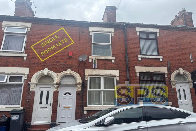 Guildford Street, Stoke-on-Trent ST4 4 bed terraced house to rent - £430 pcm (£99 pw)