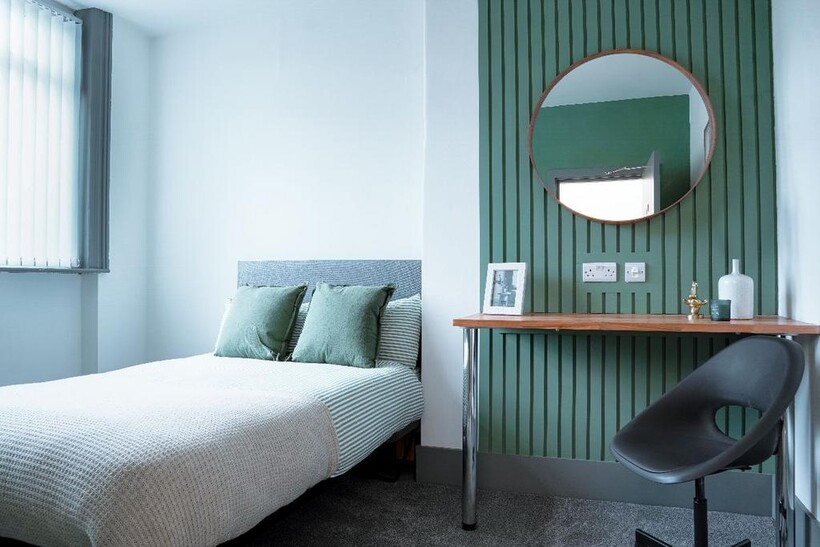 Borough Hotel, Great Crosshall... 3 bed detached house to rent - £1,690 pcm (£390 pw)