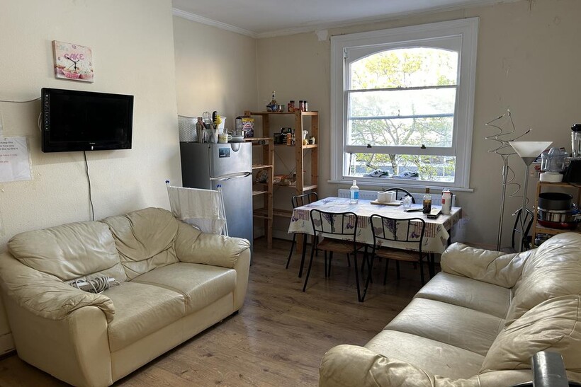 Leinster Terrace, London W2 5 bed apartment to rent - £5,200 pcm (£1,200 pw)
