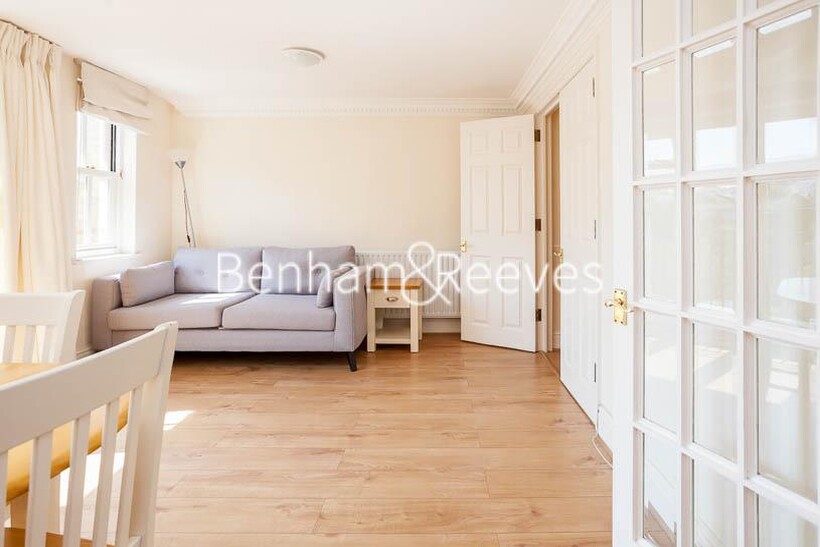 South End Row, Kensington W8 2 bed apartment to rent - £3,575 pcm (£825 pw)