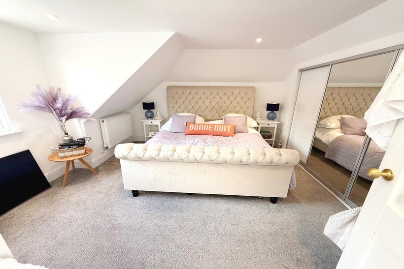 Lenham Avenue, Saltdean BN2 4 bed detached house to rent - £2,550 pcm (£588 pw)