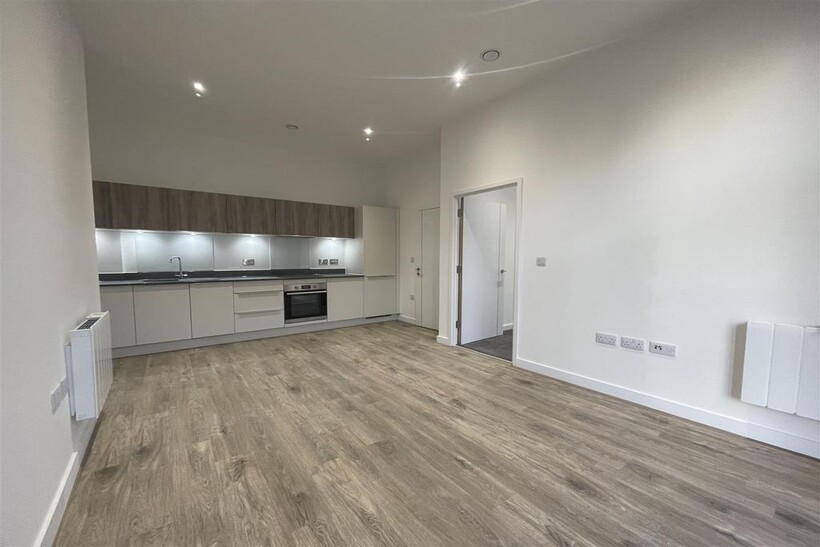 Springfield House, Ashwood Way RG23 1 bed apartment to rent - £1,070 pcm (£247 pw)
