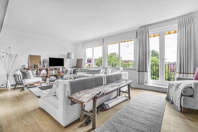 Penthouse, Cadogan Square, SW1X 3 bed apartment to rent - £16,315 pcm (£3,765 pw)