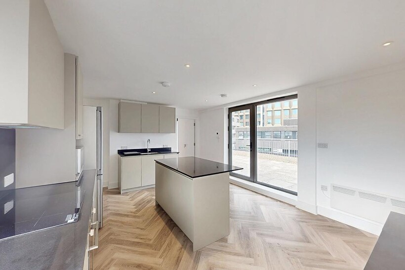 Highgate Hill, London N19 1 bed in a flat share to rent - £1,645 pcm (£380 pw)