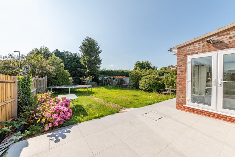 Southcote Farm Lane, Reading, RG30 5 bed semi-detached house to rent - £3,750 pcm (£865 pw)