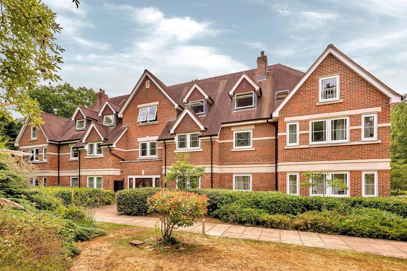 Portsmouth Road, Lakewood Portsmouth... 3 bed penthouse to rent - £3,100 pcm (£715 pw)