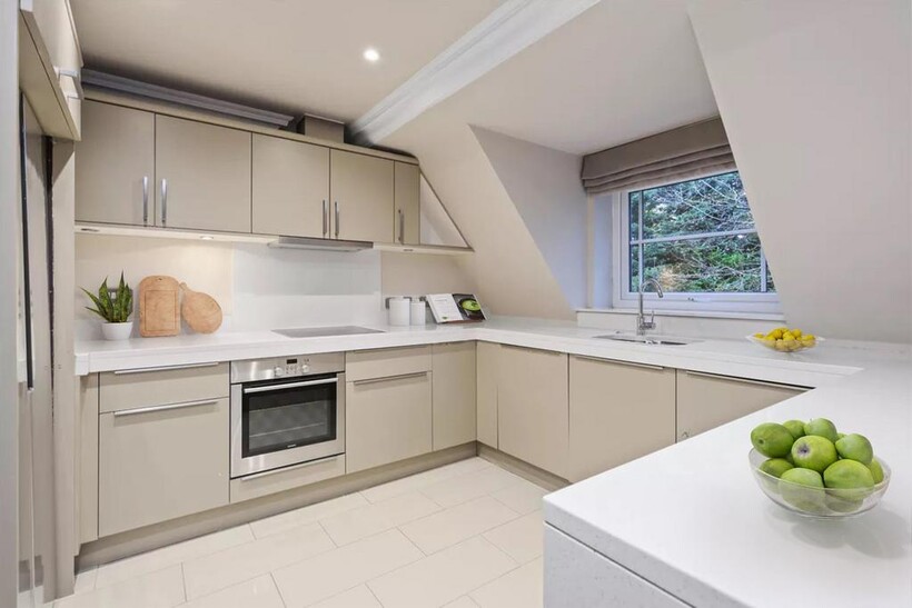 Portsmouth Road, Lakewood Portsmouth... 3 bed penthouse to rent - £3,100 pcm (£715 pw)