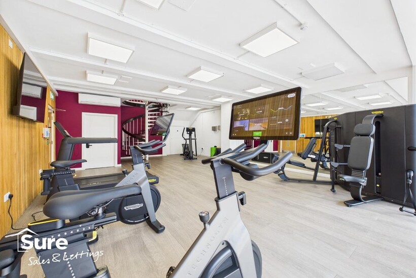 Marlowes, Hemel Hempstead... 2 bed apartment to rent - £1,595 pcm (£368 pw)