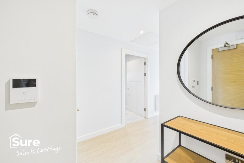 Marlowes, Hemel Hempstead... 2 bed apartment to rent - £1,595 pcm (£368 pw)