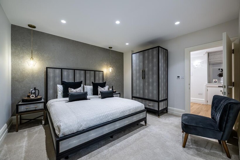 Manor House, Marylebone Road, London NW1 3 bed flat to rent - £4,983 pcm (£1,150 pw)