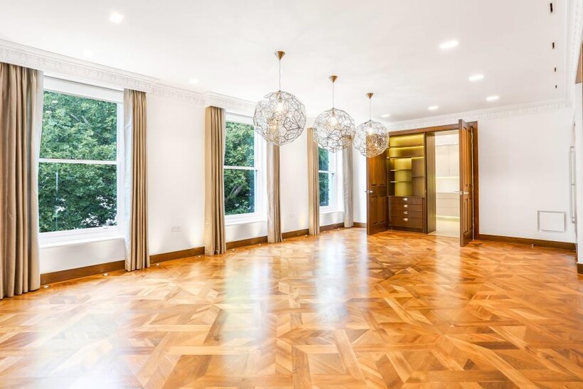 HOLLAND PARK, KENSINGTON, LONDON, W11 5 bed apartment to rent - £26,000 pcm (£6,000 pw)