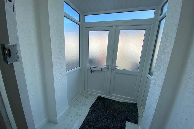 Windsor Road Ilford IG1 1HE 4 bed terraced house to rent - £4,200 pcm (£969 pw)