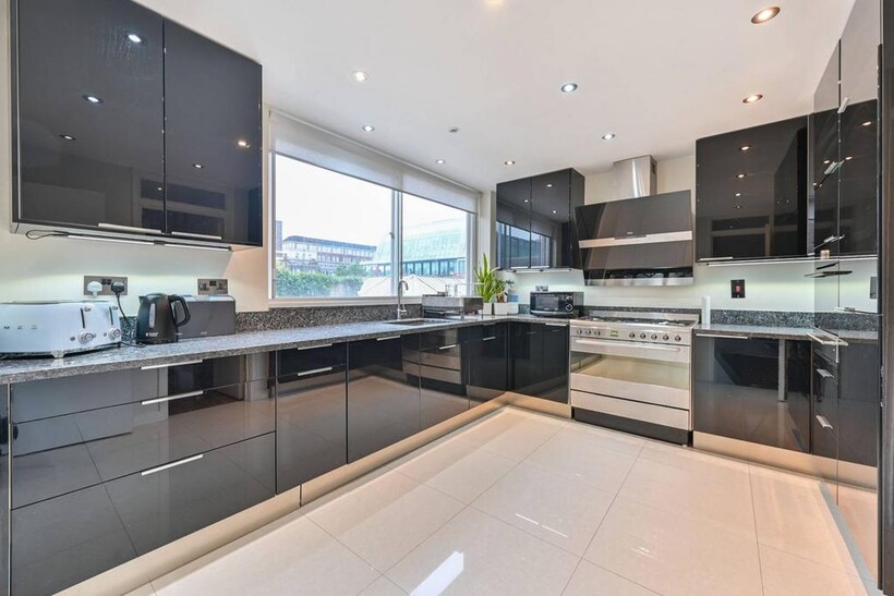 George Street, Marylebone, London, W1U 4 bed flat to rent - £6,933 pcm (£1,600 pw)