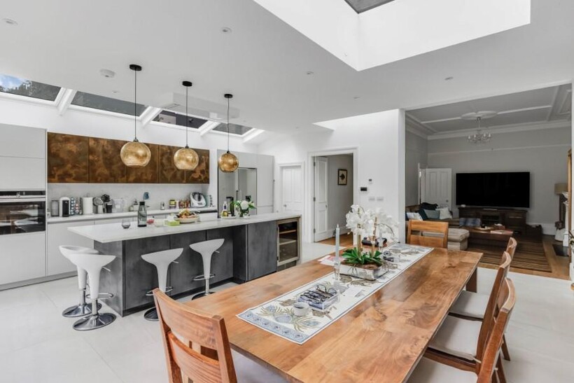 Southwood Avenue, N6 6 bed terraced house to rent - £9,750 pcm (£2,250 pw)