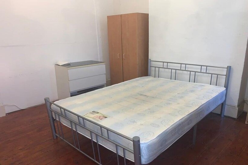 Grove Green Road, London 1 bed in a house share to rent - £650 pcm (£150 pw)