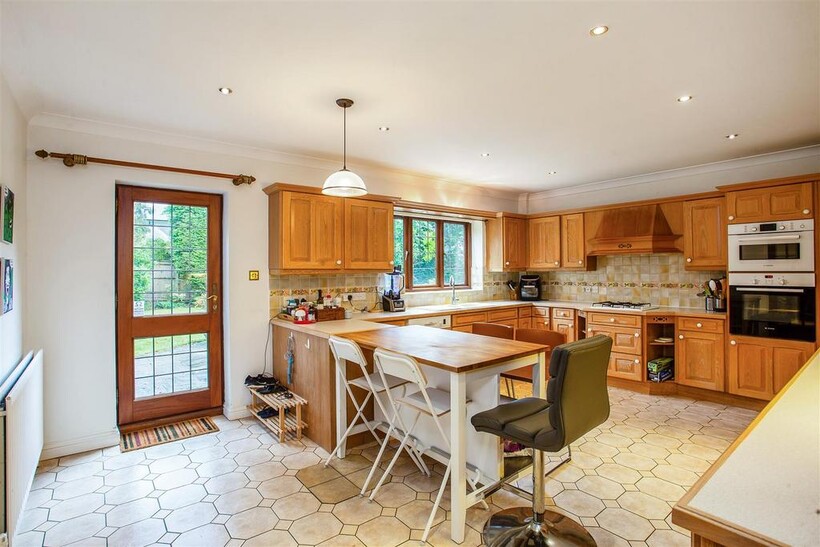 Beachway 299713  (14).jpg