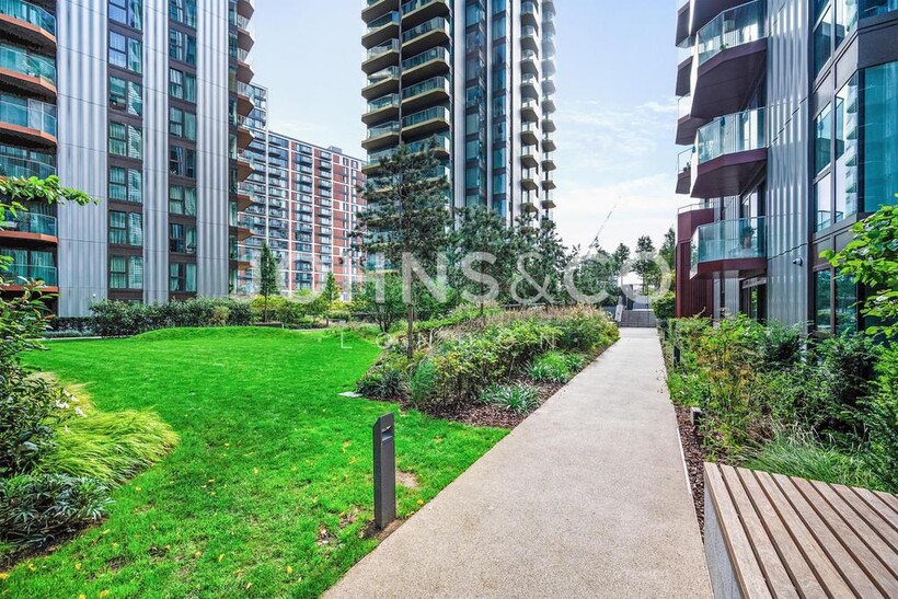 Clement Apartment, Royal Arsenal... 1 bed apartment to rent - £2,197 pcm (£507 pw)