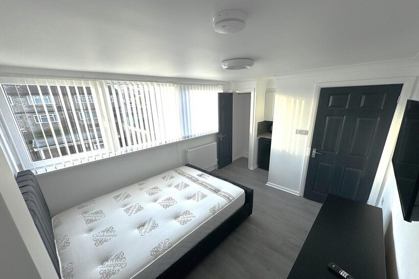 Teviot Close, Corby, NN17 1 bed in a house share to rent - £720 pcm (£166 pw)