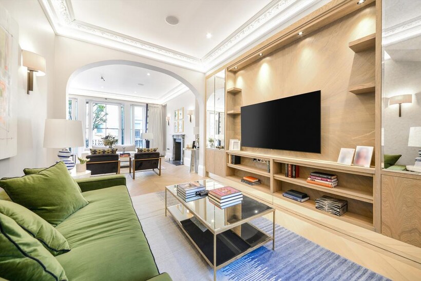 Neville Street, South Kensington... 5 bed end of terrace house to rent - £52,498 pcm (£12,115 pw)