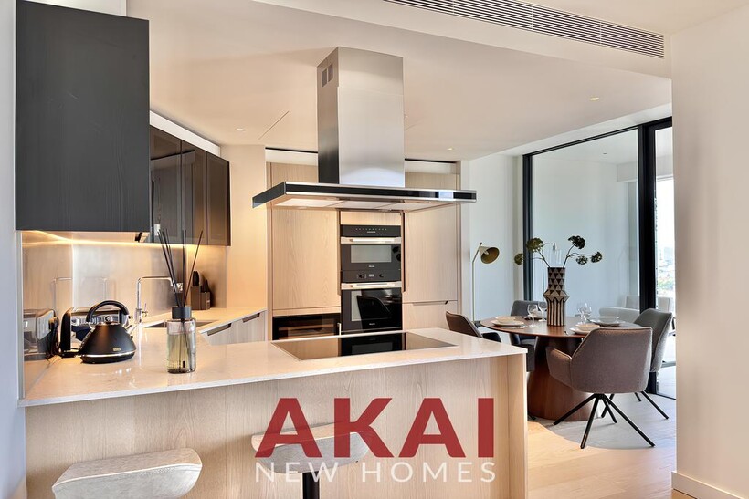 Nine Elms Lane, London SW8 2 bed flat to rent - £6,782 pcm (£1,565 pw)