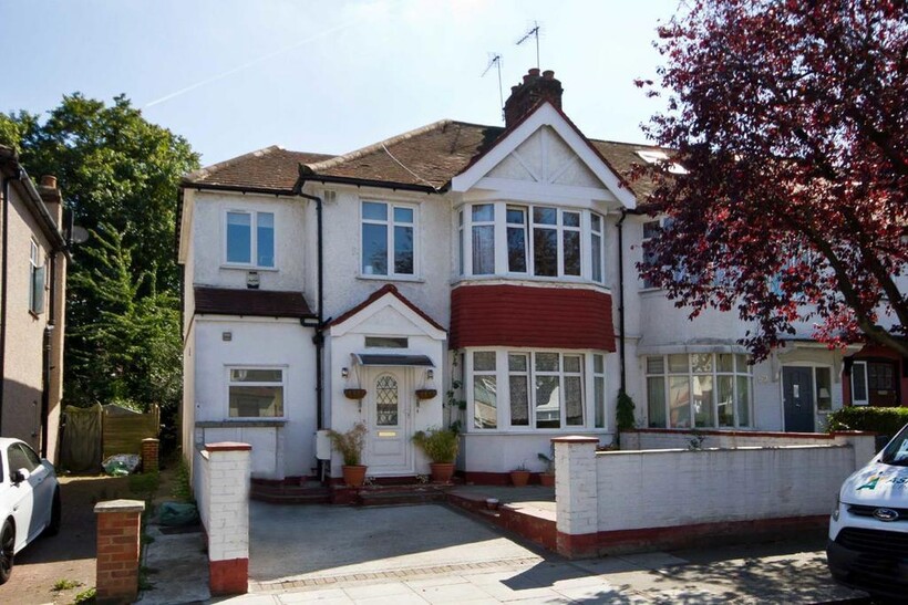 Huxley Gardens, London NW10 2 bed flat to rent - £1,647 pcm (£380 pw)
