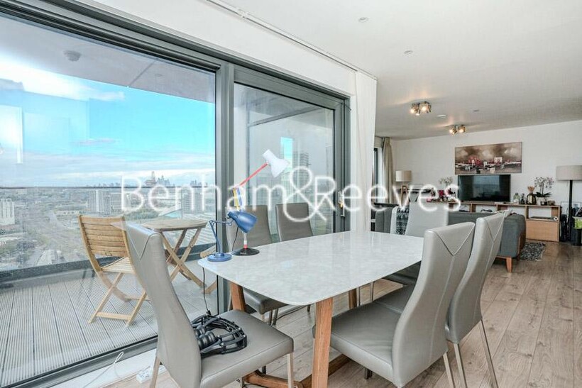 Legacy Tower, Great Eastern Road... 2 bed apartment to rent - £3,300 pcm (£762 pw)