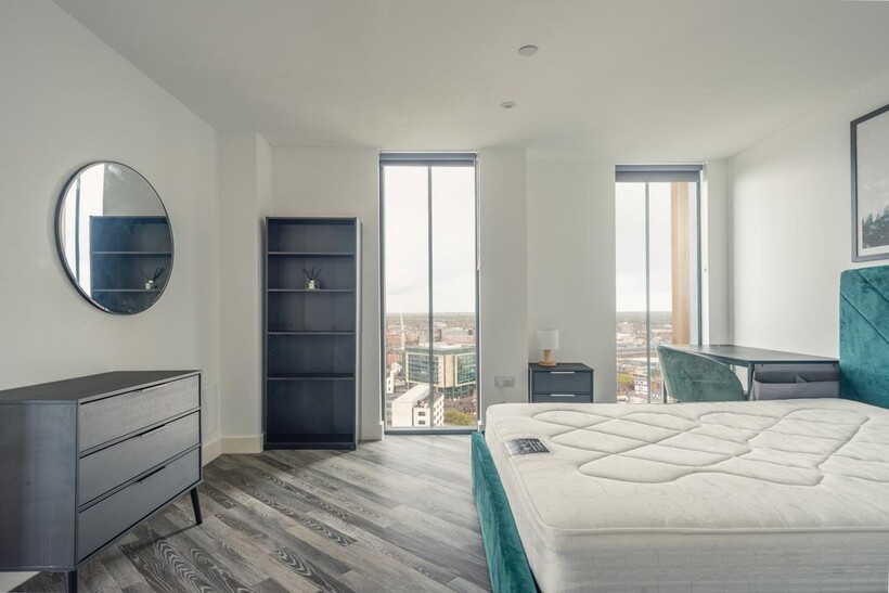 Rutherford Street, Tyne and Wear NE4 3 bed penthouse to rent - £4,600 pcm (£1,062 pw)