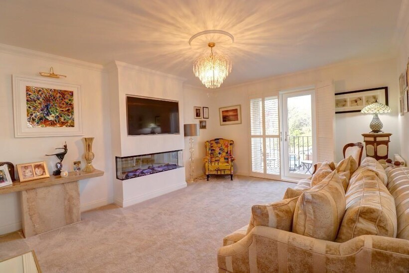 Westcliffe Road, Southport PR8 2 bed apartment to rent - £29,467 pcm (£6,800 pw)