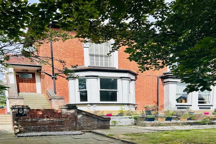 York Road, Southport PR8 3 bed maisonette to rent - £47,667 pcm (£11,000 pw)
