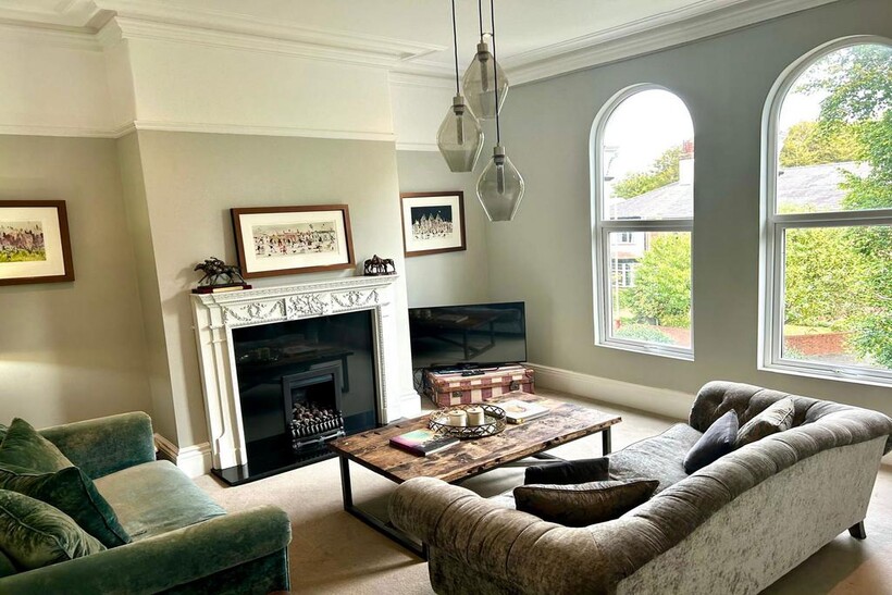 York Road, Southport PR8 3 bed maisonette to rent - £47,667 pcm (£11,000 pw)