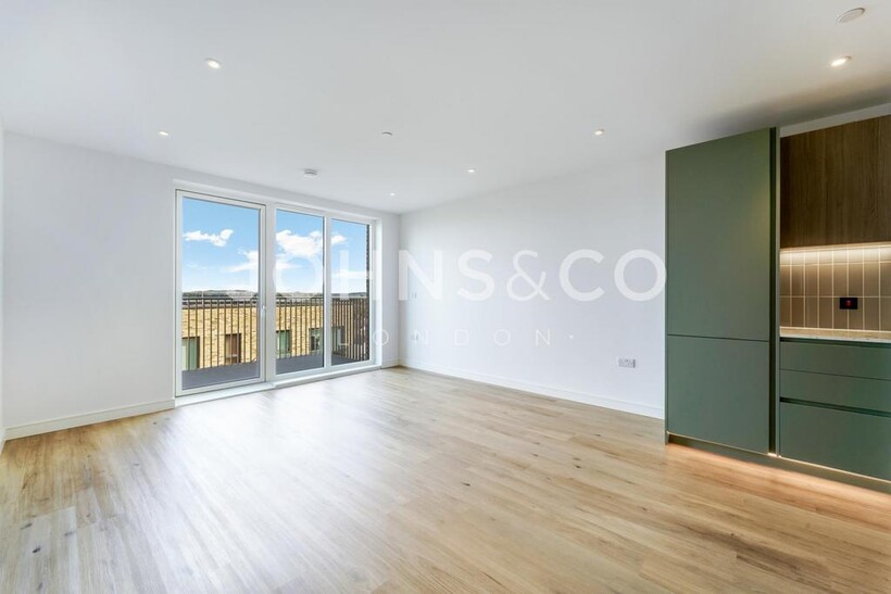The Green Quarter, Southall, London, UB1 1 bed flat to rent - £1,699 pcm (£392 pw)