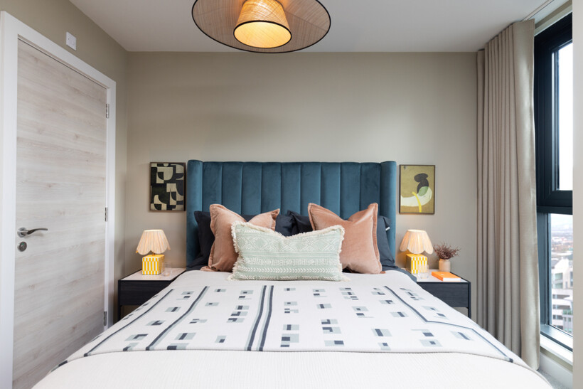 at Holland Park, Moda Holland Park... 2 bed flat to rent - £1,945 pcm (£449 pw)