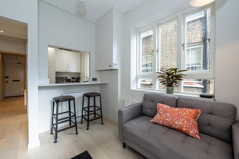 Bowmans Buildings, Penfold Place... 1 bed flat to rent - £2,162 pcm (£499 pw)