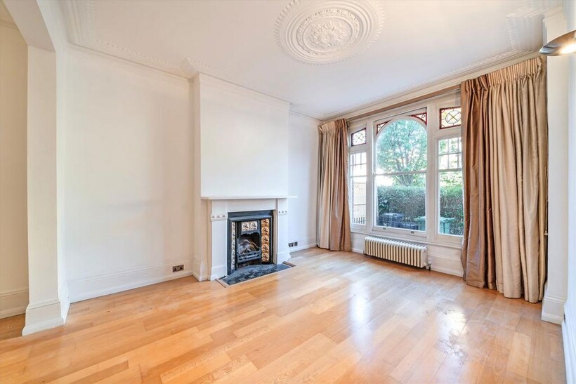 Bovingdon Road, London SW6 4 bed house to rent - £8,996 pcm (£2,076 pw)