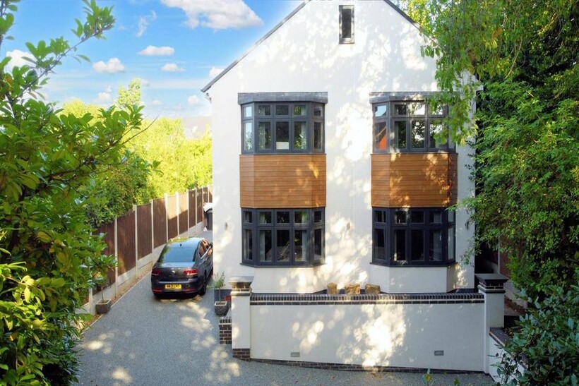 Toton Lane, Stapleford, Nottingham... 9 bed detached house to rent - £5,950 pcm (£1,373 pw)