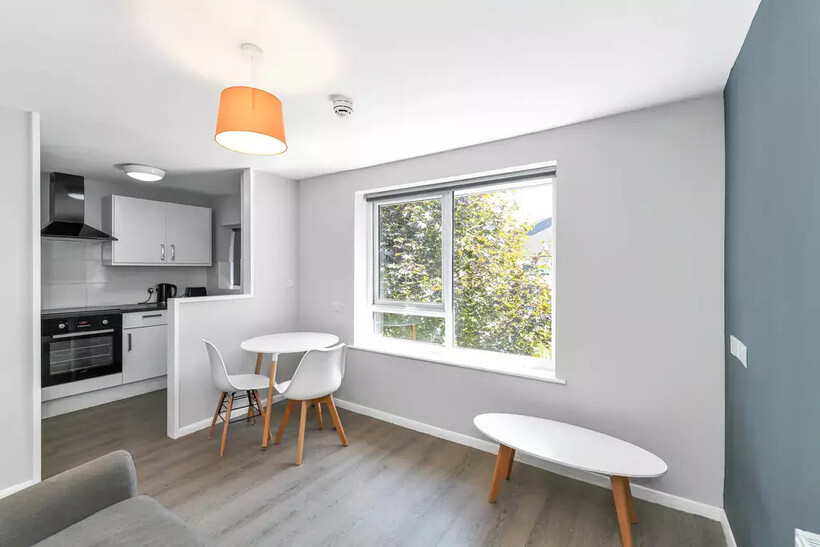 Varsity Clifton Flat 17, Rivergreen... 3 bed apartment to rent - £2,795 pcm (£645 pw)